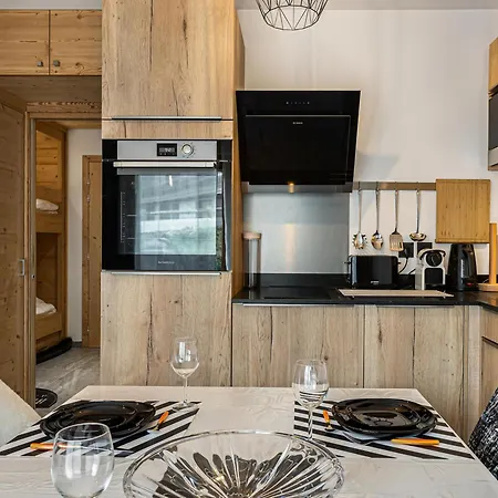 Moderne A Pour 4 Pers, Proche Piste, Parking Et Wifi Inclus - Fr-1-563-69